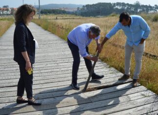 Sanxenxo reclama a Costas do Estado a substitución urxente da pasarela de madeira de Baltar