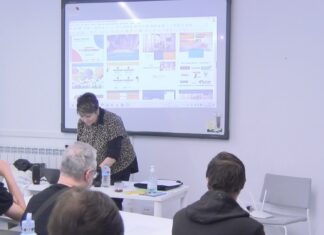 Alumnos do PIE de Ribeira exploran novas vías de emprendemento a través do cooperativisimo