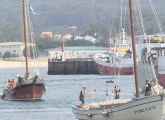 Arranca en Ribeira o Encontro de Embarcacións Tradicionais máis internacional