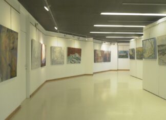 O pintor granadino Manuel de Hueso inaugura a súa última exposición en Porto do Son
