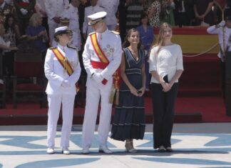 A princesa Leonor despediu a súa etapa na Escola Naval de Marín