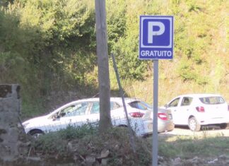 O concello de Ribeira habilita un novo aparcadoiro gratuíto na Avenida de Ferrol