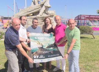 Torres Colomer e a asociación de xubilados de Carreira e Aguiño, percebeiros de honra