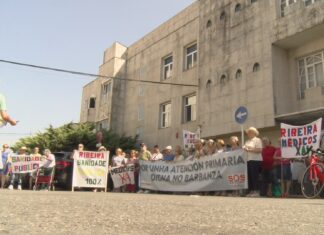 Seguen as concentracións en Ribeira pola falla de médicos
