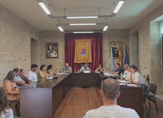 Rianxo instará á Xunta a cubrir as necesidades de persoal docente nos centros educativos