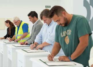 O viveiro de empresas do polígono de Barro recibe sete novos emprendedores