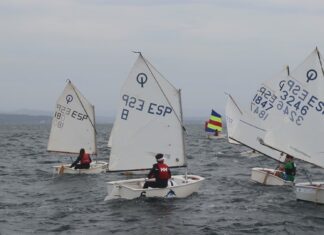 O futuro da vela deuse cita en Ribeira no marco da XIX Regata Gadis