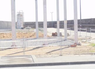 O concello de Ribeira agarda rematar as obras do Club de Remo de Aguiño a finais de ano