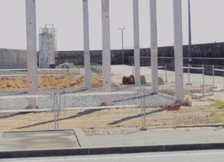 As obras do Centro de Deportes Náuticos de Aguiño poderían estar rematadas en marzo