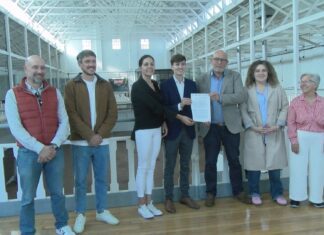 Ribeira formaliza o acordo que permitirá a compra da antiga nave de Cerqueira