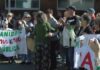 Os ribeirenses volven reclamar médicos nunha concentración marcada pola moción de censura