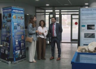 A mostra ‘Golfiños na Proa’ da CEMMA recala en Boiro