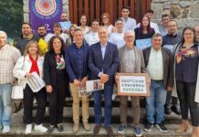 16 mozos e mozas de Moraña, Valga e Portas fórmanse en técnicas forestais e albanelería