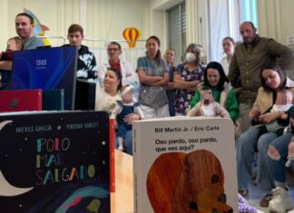 ‘Os libros tamén arrolan’ os bebés ingresados en Neonatoloxía do Hospital Provincial