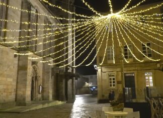 Noia adxudica o contrato da iluminación para as festas