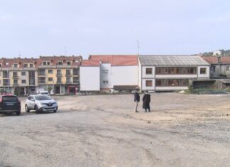 Meaño habilita unha bolsa de aparcadoiro para sesenta vehículos en pleno centro da vila