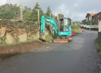 Comezan as obras de mellora da mobilidade peonil na estrada de Baión, en Vilanova