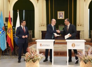 Poio e Baiona asinan o seu irmandamento ao redor da figura de Colón