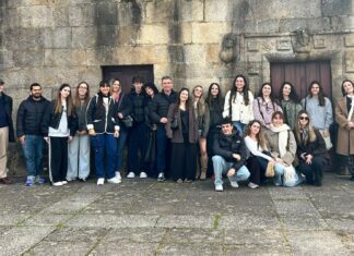 Os futuros profesionais do sector turístico coñecen como se xestiona a Ruta do Viño Rías Baixas