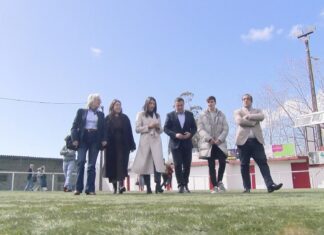 O presidente da Deputación da Coruña fai balance en Ribeira dos investimentos do POS