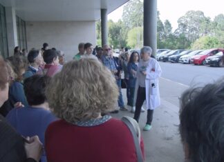 Protestas no Barbanza para denunciar o incremento das listas de agarda