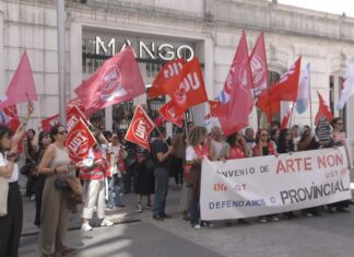 As traballadoras do comercio téxtil pontevedrés volven á rúa na segunda xornada de folga contra ARTE