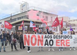 Chamamento dos traballadores de Nestlé para manifestarse este sábado contra o ERE na planta cesureña