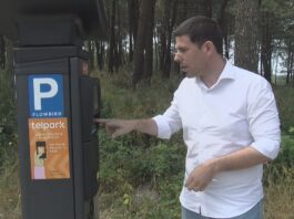 Aparcar todo o día na praia de Area da Secada, na Illa, custará 4,5 euros