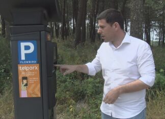Aparcar todo o día na praia de Area da Secada, na Illa, custará 4,5 euros
