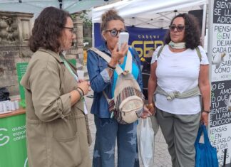 A AECC leva á rúa o debate sobre o tabaco e alerta do impacto dos novos dispositivos na mocidade