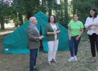 Belén do Campo supervisa a posta a punto do campamento xuvenil de Espiñeira