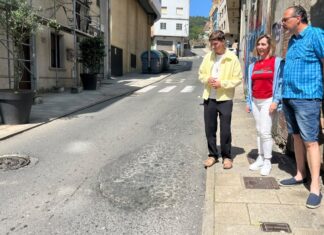 O BNG de Ribeira reclama a renovación da rúa da Barreira