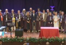 A Confraría dos Viños Rías Baixas cumpre 20 anos e regresa a Vilagarcía para nomear os novos confrares