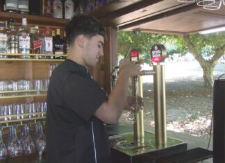 Emprendemento mozo en Rianxo co chiringuito Terapia