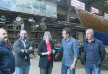 Mar pon en valor a aposta pola innovación da carpintería de ribeira nunha visita a Estaleiros Catoira