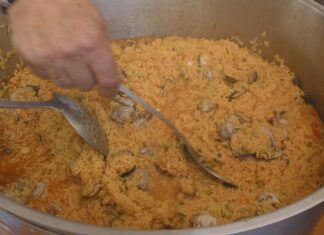 A Festa da Ameixa de Campelo vende máis de 800 quilos de bivalvo na súa estrea como Festa de Interese Turístico de Galicia
