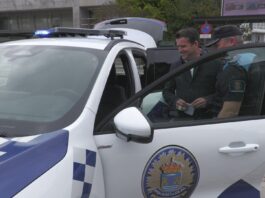 Boiro incorpora dous novos vehículos para a Policía Local e a recollida de residuos