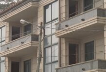 O alcalde da Illa propón destinar a alugueiro para xente moza o edificio decomisado a Marcial Dorado