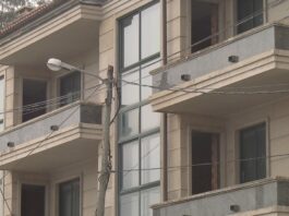 O alcalde da Illa propón destinar a alugueiro para xente moza o edificio decomisado a Marcial Dorado