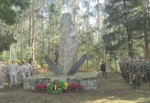 Vilagarcía rende homenaxe aos tres aviadores mortos no accidente aéreo do Xiabre polo seu 50 aniversario