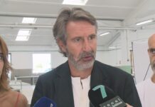 Alberto Varela presenta a denuncia contra o home que o agrediu ao berro de ‘rojos de mierda’