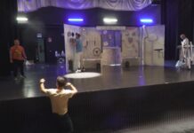 O auditorio de Ribeira convértese en residencia artística de Píscore Teatro