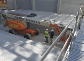As obras da casa da cultura de Boiro estarán rematadas a finais de ano