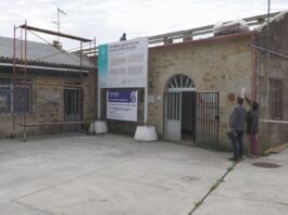 En marcha as obras de mellora da eficiencia enerxética no centro social de Cures